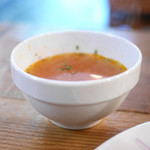 SOAKS - ランチセット　人参とトマトのスープ