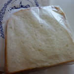 リスドール - 食パン・クリームサンド（１組・１０５円または１１５円）