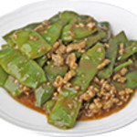 Stir-fried meat and green beans
