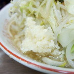 ラーメン二郎 - にんにく