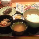 寿司・うなぎ　やまと - 日替わりの刺身定食