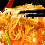 めだかタンタン - あまからいスープが細麺によく絡みます。【2015年7月4日撮影分】