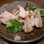 Okaichi - ヤゲン肉付き軟骨焼き 380円