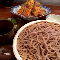 自家製粉石臼挽きうどん 青空blue 本店 - ちく天ざるうどん（粗挽きにグレードアップ）
980円＋100円