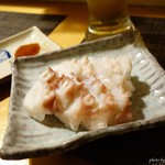 居酒屋三宝 - 2016年5月　おまかせ三品【1000円】の一品。歯ごたえ抜群のタコ