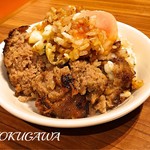 焼肉 ジャンボ - 2016 ハンバーグとご飯と卵を混ぜたもの