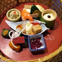 韻松亭 - 花かご弁当