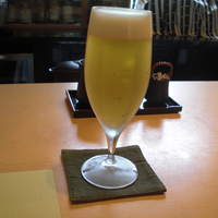 鰻割烹まえはら - 先ずは生ビールで喉を潤し