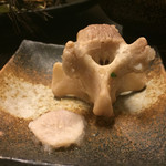 Yakiniku Ajidouraku - テールの骨です。肉が柔らかかったので、きれいに食べられました。