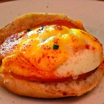 Makahiki - エッグベネディクト