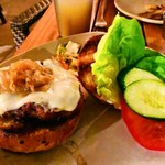 Monkeypod Kitchen  - ビッグアイランドチーズバーガー