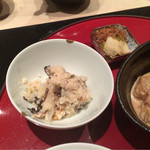 くろぎ - おからとお漬物。素朴な料理ながら恐るべき美味しさ。