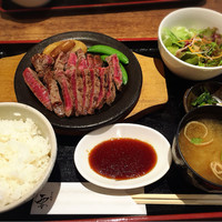 和牛料理 要 - 再訪問。130g少し厚切りになってる。