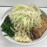 KAZE本店 - 鶏郎醤油味 大盛+野菜+ニンニク+ニラ