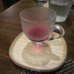 サラマンジェ ド ヨシノ - チェリーのお酒（キルシュ）がデザートに合うのでは？とサービス　洋風の桜餅の香りがします・笑