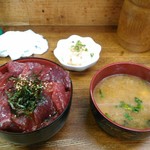 Izakaya Kakashi - マグロたっぷり丼