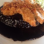 中華食堂 くろ - くろいカツカレー