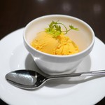 新宿中村屋インドカリーの店 - セット　マンゴーシャーベット