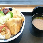 ち～ば丼 - ち～ば丼。