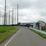 喜蕎 - ゴルフ練習場の横。