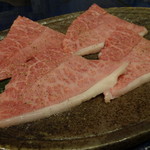 一切れ焼肉 一穂 - 極上ミスジ