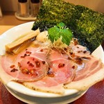 燃えよ麺助 - 特製金色貝そば