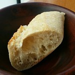 サダキ デリ - お替りのパン：50円
