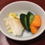 鰻禅 - お新香（サービス）