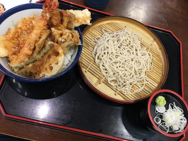 迷わず頼む かに帆立天丼 By ビービーマサ 天丼てんや 竹ノ塚店 竹ノ塚 天丼 天重 食べログ