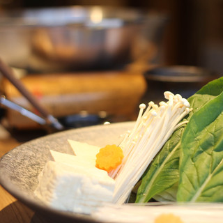 Be sure to try our ``Chicken Hot Pot'' made with plenty of chicken from Miyazaki Prefecture.