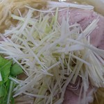 無化調らーめん 波の花 - 料理写真:塩白髪ネギらーめん