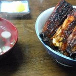 田代 - 鰻丼　上　3800円