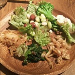 Okinawashokudouhaisai - ビュッフェ：ミミガー、サラダなど