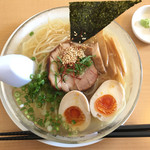 らぁ麺屋まるみ - 和風塩冷やし味玉平打ち麺