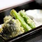 日の出 - 揚げ物・蛤磯辺揚げ、ししとう