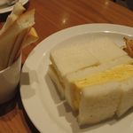 セントル ザ・ベーカリー - オムレツサンドイッチ