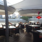 Quayside - 店内まぶしい(T_T)