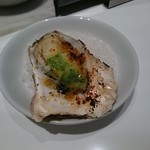 ガンボ＆オイスターバー - 牡蠣のオーブン焼き
