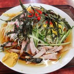 かどや - 冷し中華：見た目は何ですが。。。