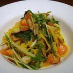 Italian Cafe BECCO - 小柱とツナのタリオリーニ