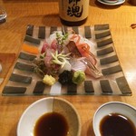 みさき - 季節の刺身盛合せ    鱧の炙りが旨い