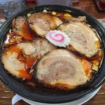 らーめん あお屋 - 赤ラーメン＋チャーシュー