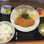 かつ善 - ランチのロースカツ定食