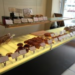 boulangerie Matsuoka - 午後ですから残ってるのが少ないですゎ（涙）