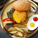 The 33 Tea＆Bar Terrace - チーズバーガー