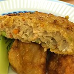 合同庁舎レストラン - 2016　豆腐野菜ハンバーグの断面