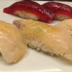 鮨 櫂 - マコガレイにマグロの漬け