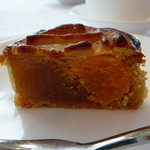 家全七福酒家 SEVENTH SON RESTAURANT - 2010年9月月餅を半分（おまけ）