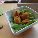 豆乳とおまめのカフェ　まめ家 - NEW！夏野菜たっぷり　黒豆ごはんのキーマカレー（サラダ・ドリンク付）820円