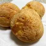 グーチョキパン屋 - チーズ風味でグニュグニュするパン（≧∇≦）